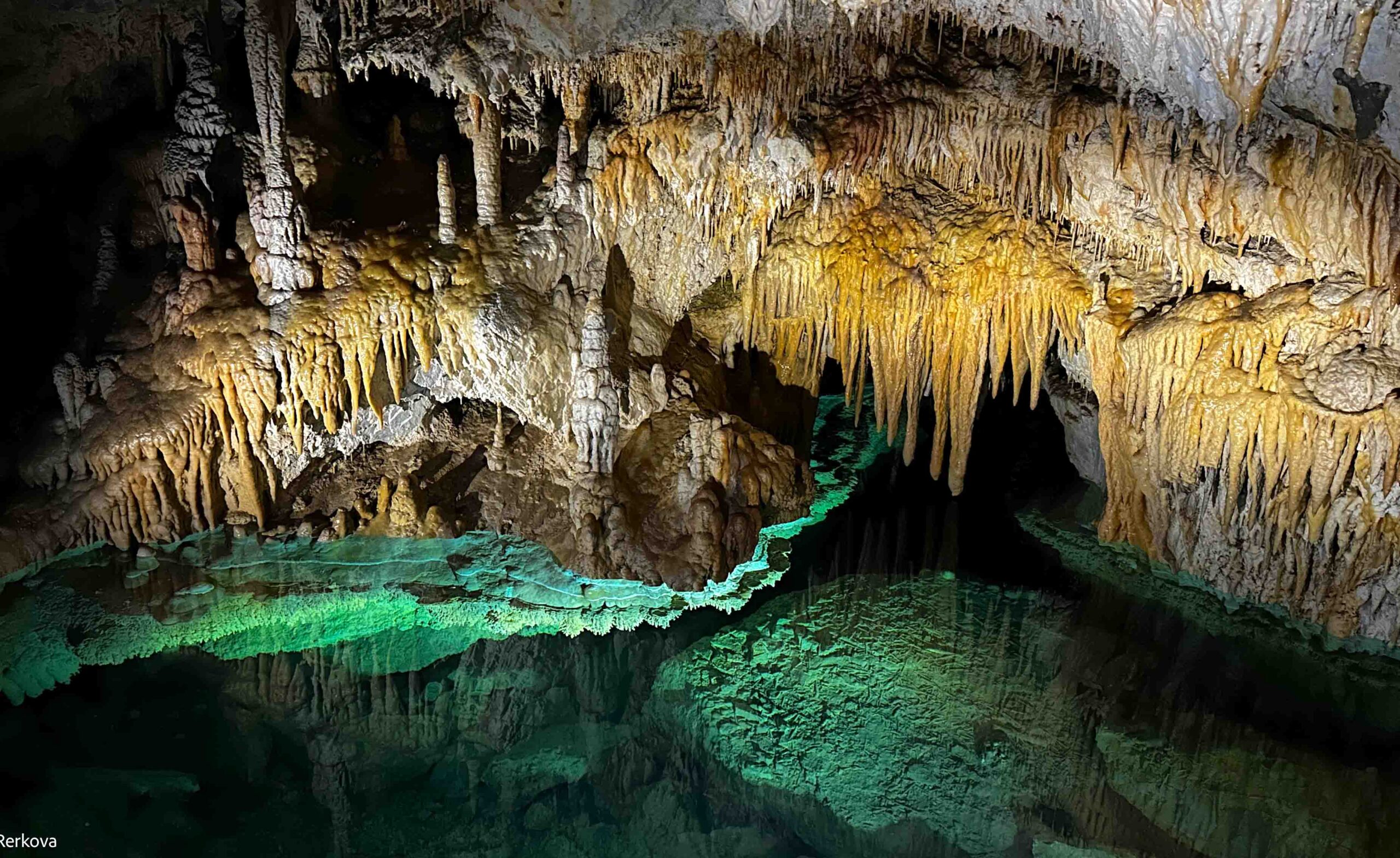 Emerald Lake, Demänovská Cave of Liberty, Slovakia — Jana, Rucksack and Road